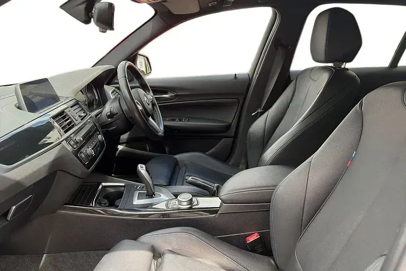 Used BMW 118 M Sport 134 HP (98 kW) 2019 Black Hatchback