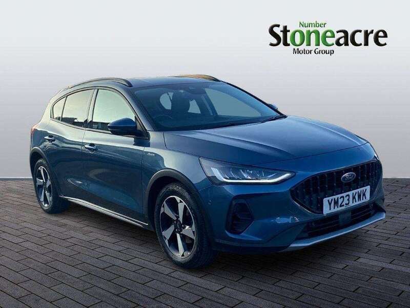 Blue Used 2023 Ford Focus Active Hatchback | £18,990 (Expensive) - Image 1/2