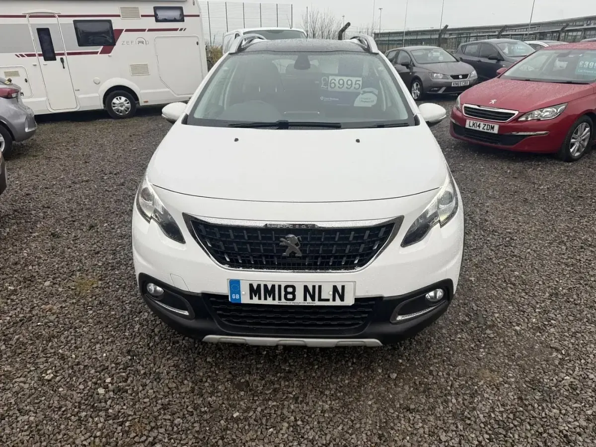 Używany Peugeot 2008 Allure Premium 2018 Biały SUV