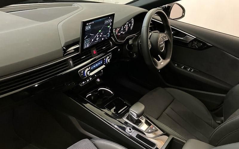 Used Audi A4 Black Edition 204 HP (150 kW) 2025 Sedan