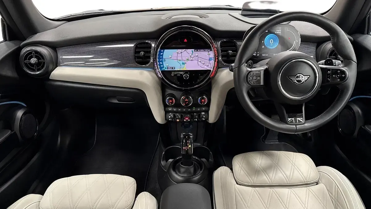 Used Mini Cooper S Exclusive 176 HP (129 kW) 2021 Black Hatchback