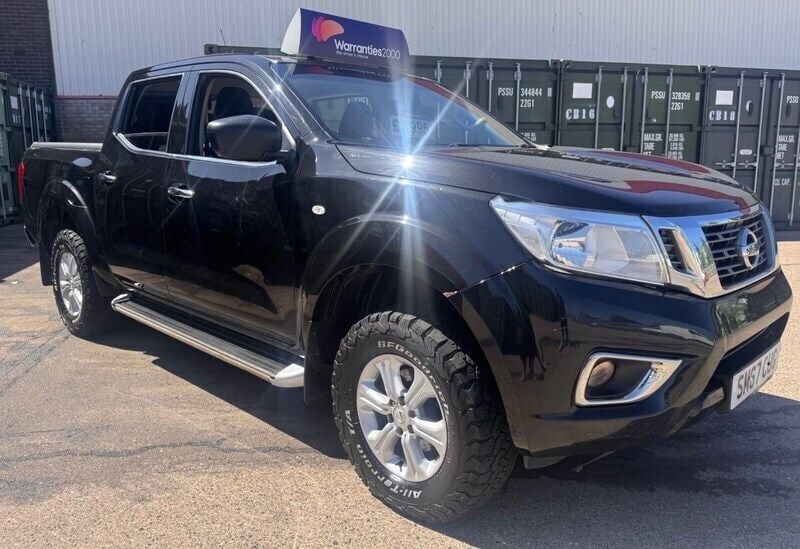 Black Used 2018 Nissan Navara Acenta Pickup | £7,995 (Super price) - Image 1/4