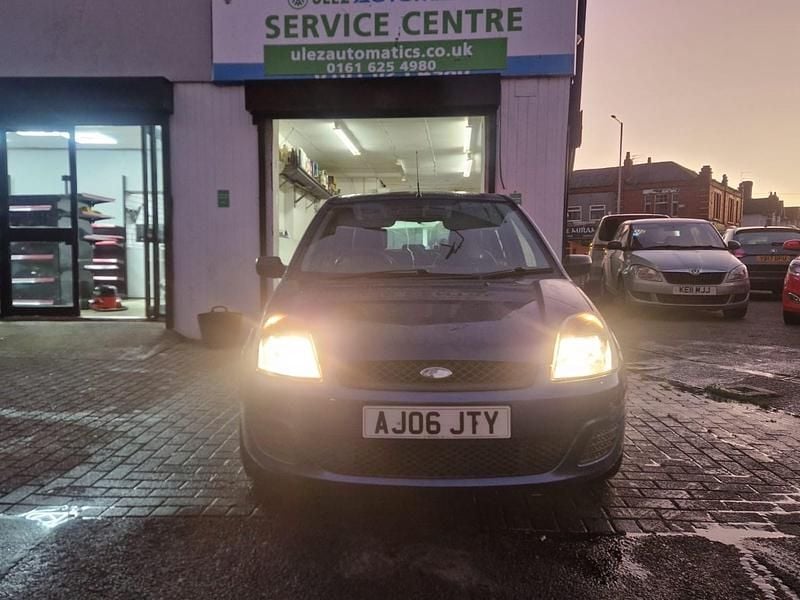 Blue Used 2006 Ford Fiesta Ghia Hatchback | £1,795 (Super price) - Image 1/4