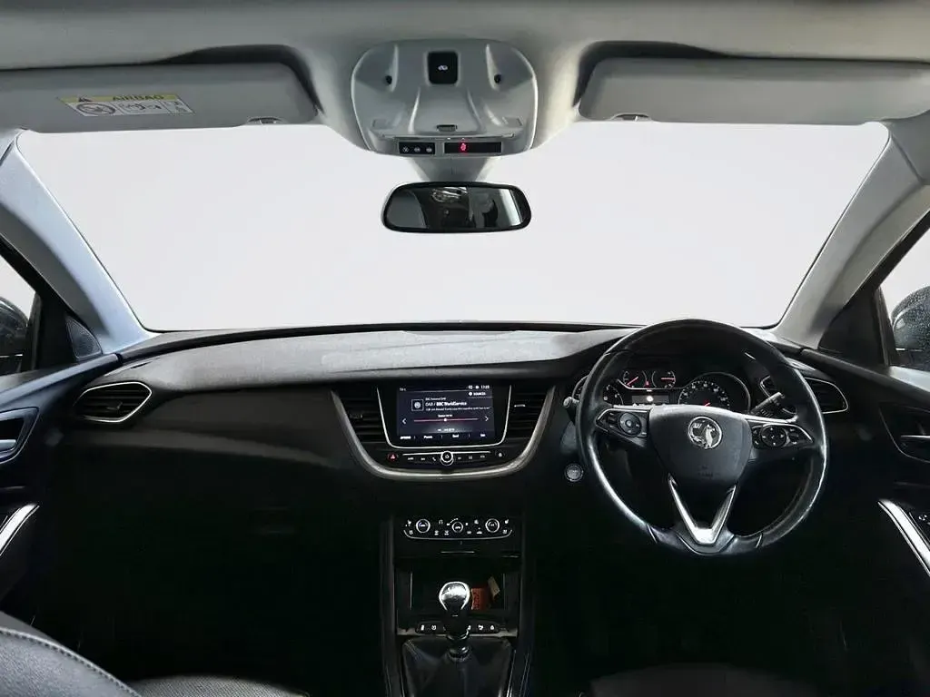 Used Vauxhall Grandland X Elite 130 HP (95 kW) 2018 Grey SUV