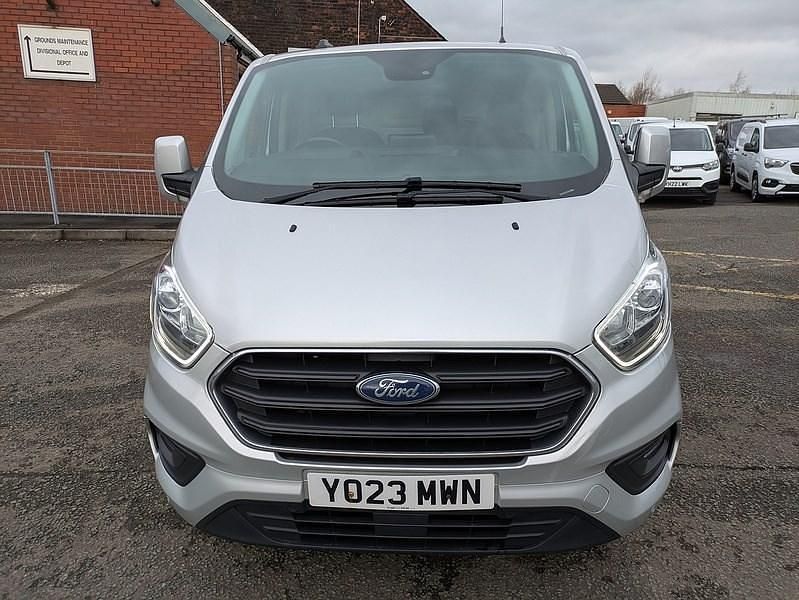 Used Ford Transit Custom Limited 130 HP (95 kW) 2023 Silver Van