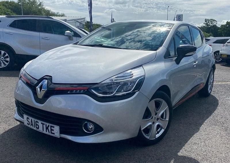 Gebraucht Renault Clio IV Dynamique 75 PS (55 kW) 2016 Silber Kleinwagen