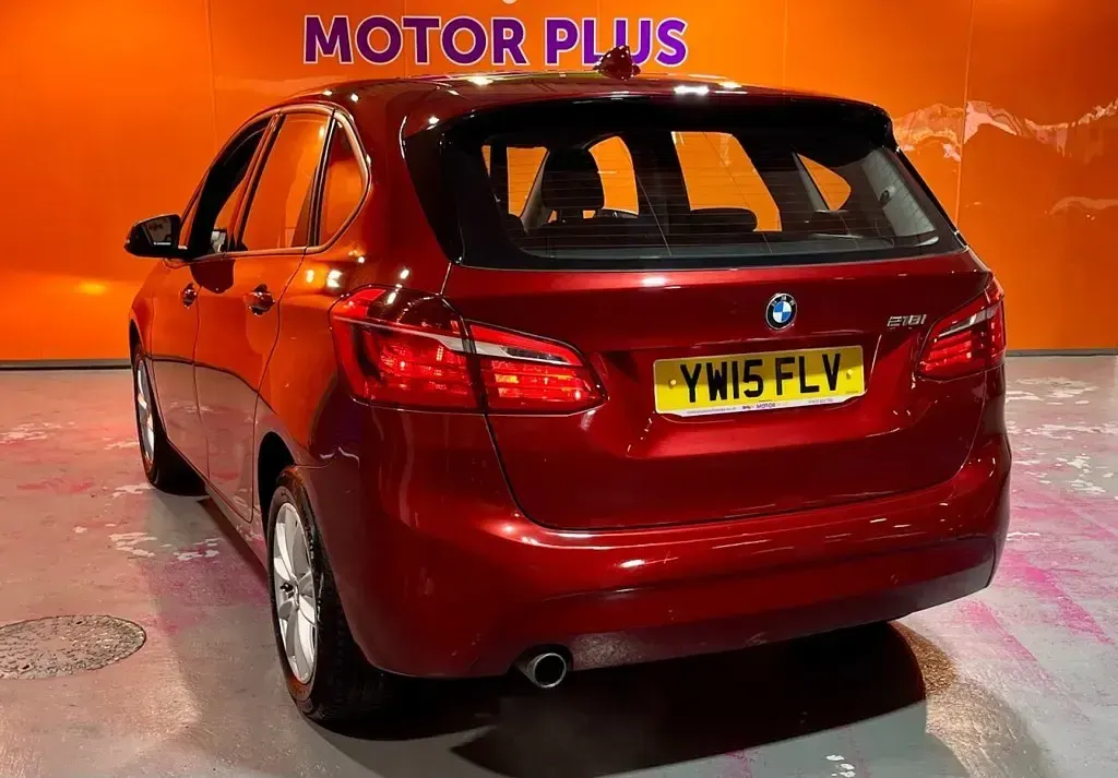Used BMW 218 Comfort Edition 136 HP (100 kW) 2015 Red MPV