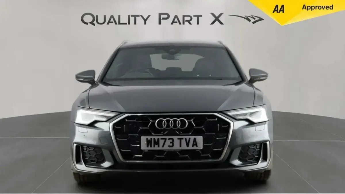 Begagnad Audi A6 S-Line 2024 Grå Kombi