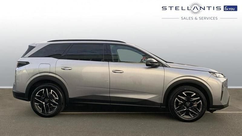 Grey Used 2024 Peugeot 5008 Allure MPV | £28,026 - Image 1/4