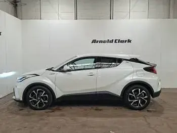 Used Toyota C-HR Design 122 HP (89 kW) 2021 White SUV