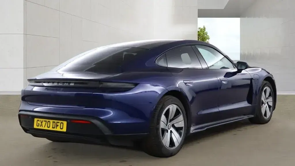 Used Porsche Taycan Performance Package 419 kW (571 HP) 2020 Sedan