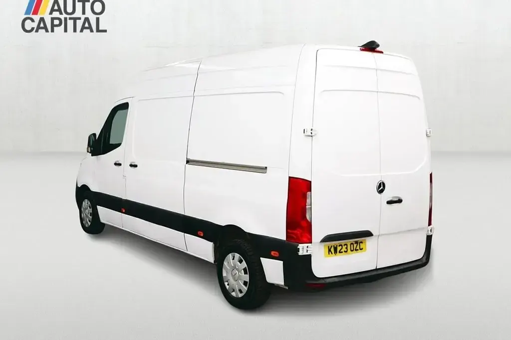 Used Mercedes Sprinter Premium 150 HP (110 kW) 2023 White Van