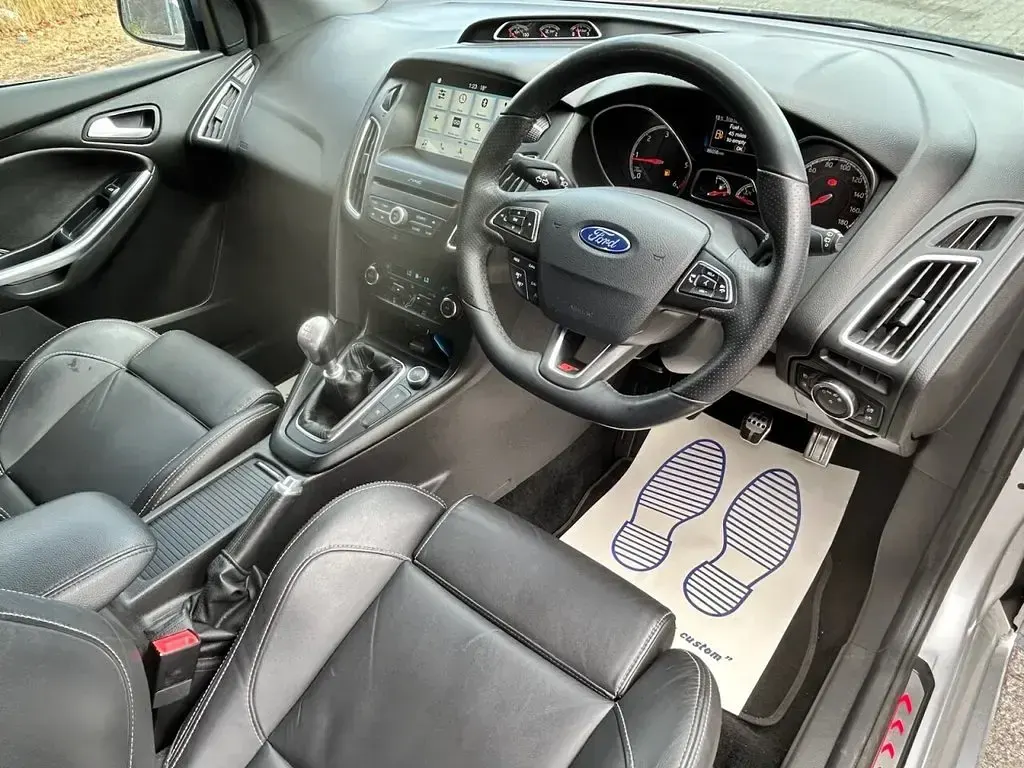 Used Ford Focus ST 2018 Silver Hatchback