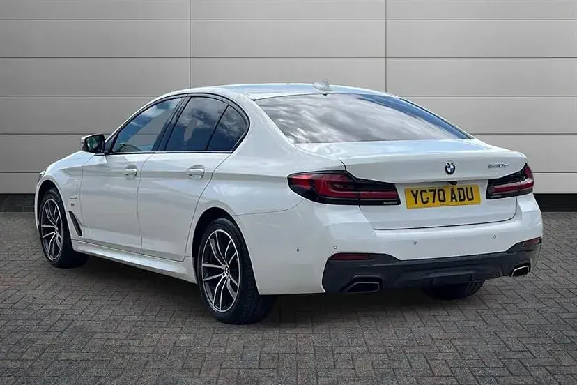 Used BMW 530e M Sport 292 HP (214 kW) 2020 White Sedan