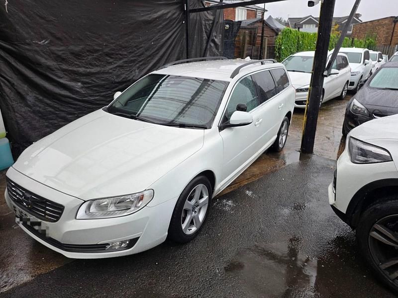 White Used 2016 Volvo V70 SE Estate | £11,995 - Image 1/1