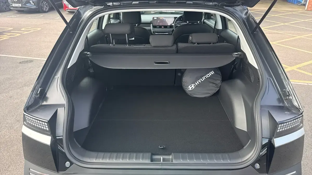 New Hyundai Ioniq Advanced 125 kW (170 HP) 2026 Abyss black  pearl Hatchback