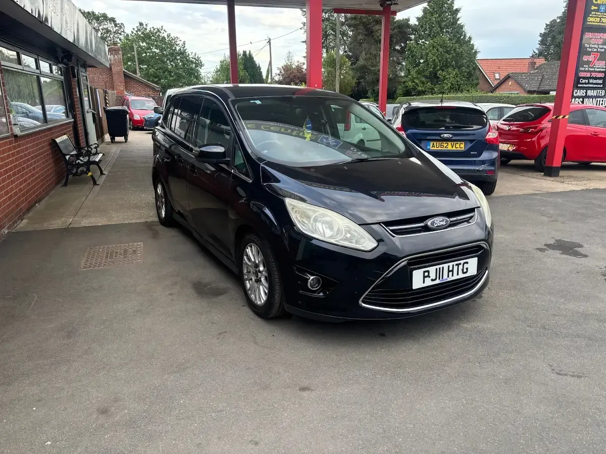 Used Ford Grand C-Max Titanium 125 HP (91 kW) 2011 Black MPV