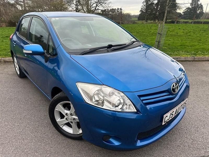 Used Toyota Auris Edition 2012 Blue Hatchback