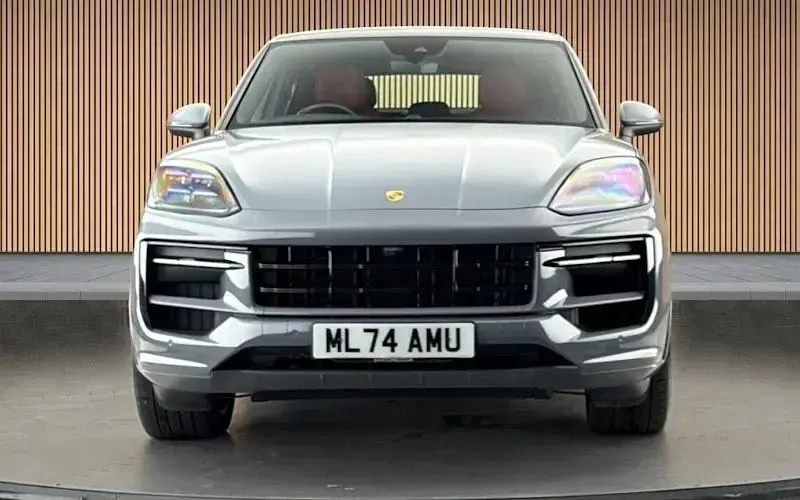 Used Porsche Cayenne 470 HP (345 kW) 2025 SUV