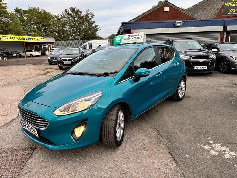Used Ford Fiesta Titanium 120 HP (88 kW) 2019 Blue Hatchback