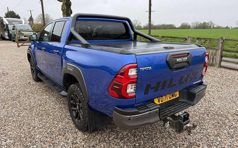 Used Toyota HiLux 204 HP (150 kW) 2024 Pickup