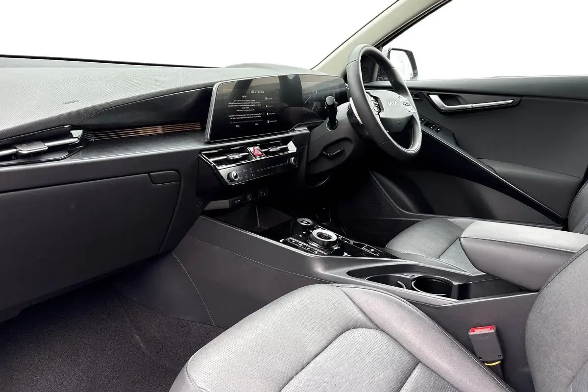 Used Kia Niro 127 HP (93 kW) 2025 Steel grey SUV