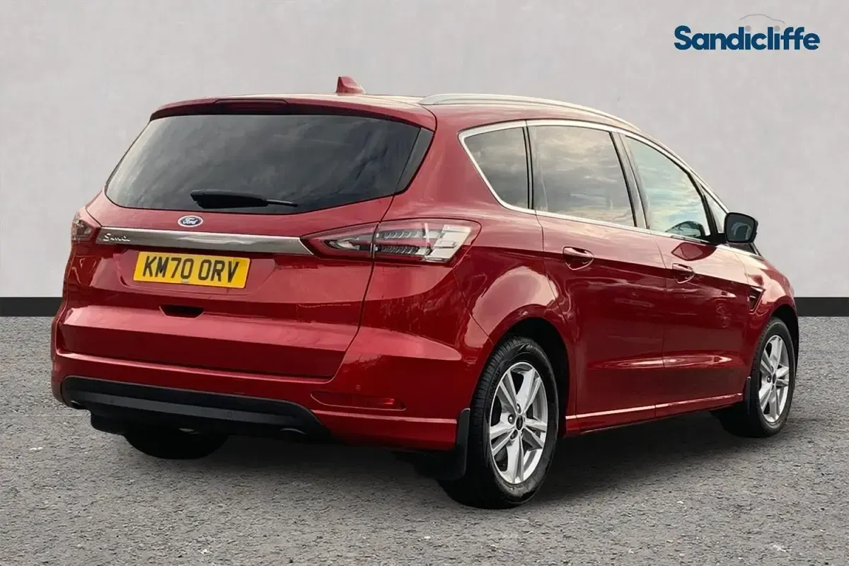 Used Ford S-MAX Titanium 150 HP (110 kW) 2020 Red MPV