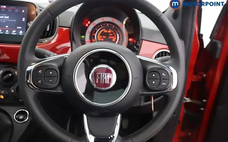 Used Fiat 500 69 HP (50 kW) 2023 Red Hatchback