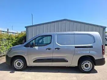 New Citroën Berlingo 100 HP (73 kW) 2026 Grey MPV