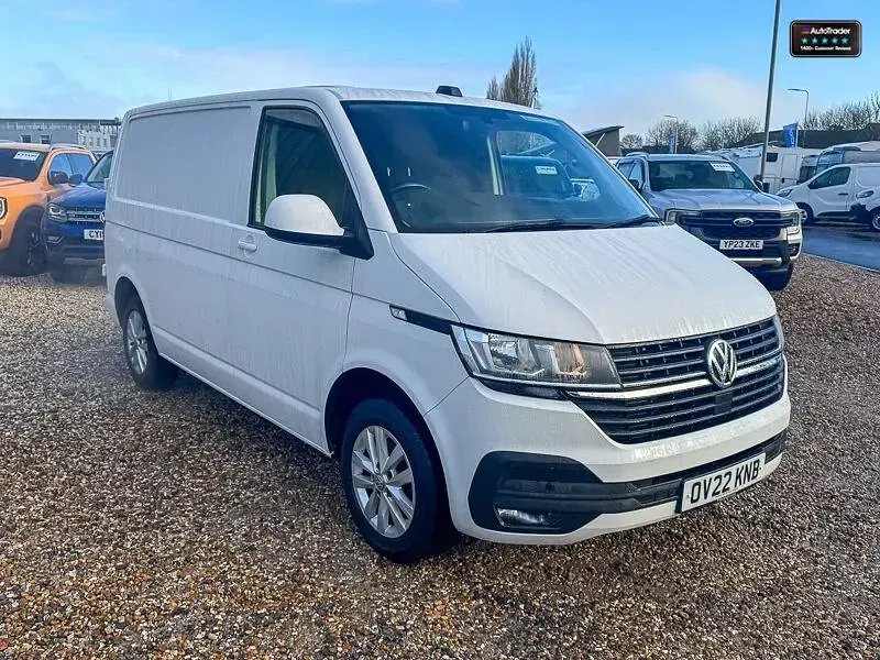 Second-hand VW Transporter Highline 150 CP (110 kW) 2022 Alb Van