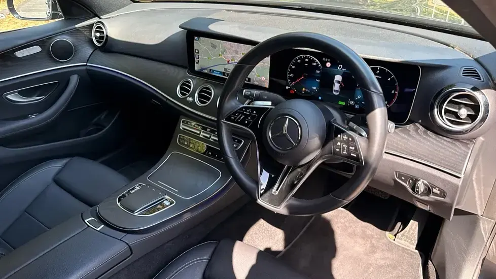 Used Mercedes E300 AMG line 265 HP (194 kW) 2023 Grey