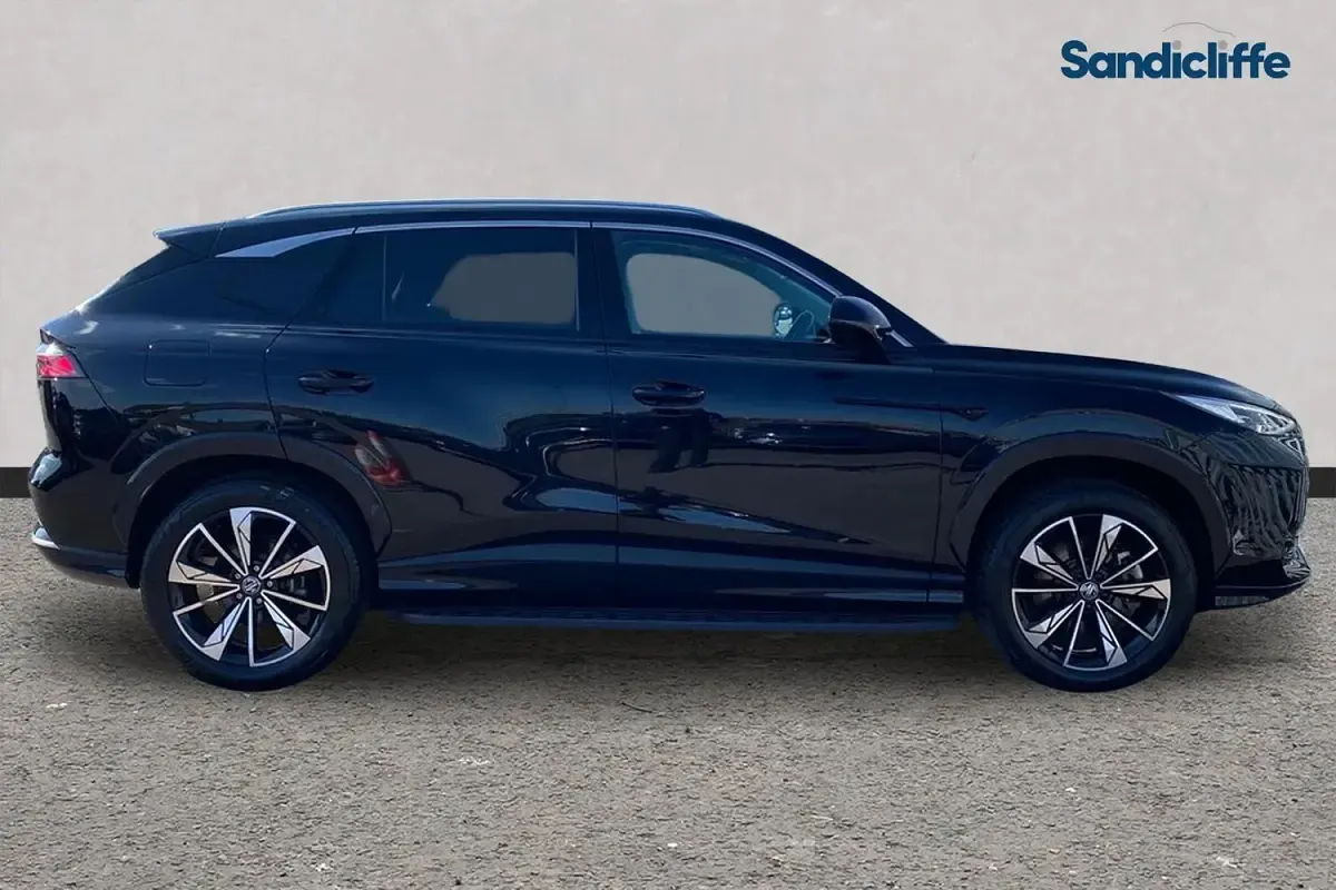Used MG HS Trophy 299 HP (219 kW) 2025 Metallic  black pearl SUV