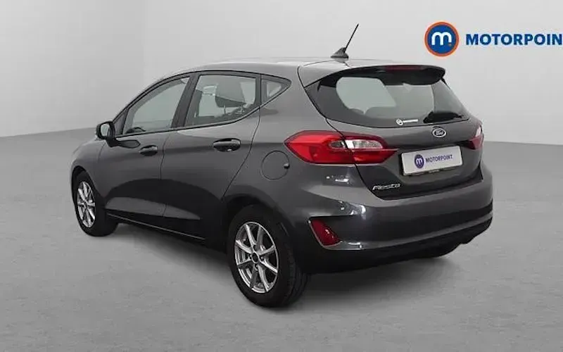 Used Ford Fiesta Zetec 101 HP (74 kW) 2019 Grey Hatchback