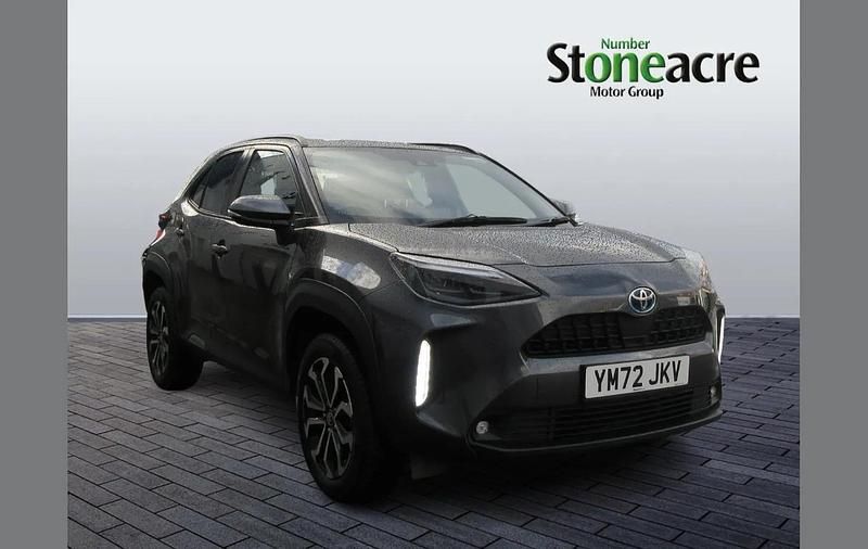 Grey Used 2023 Toyota Yaris Cross Design SUV | £16,924 (Good price) - Image 1/4