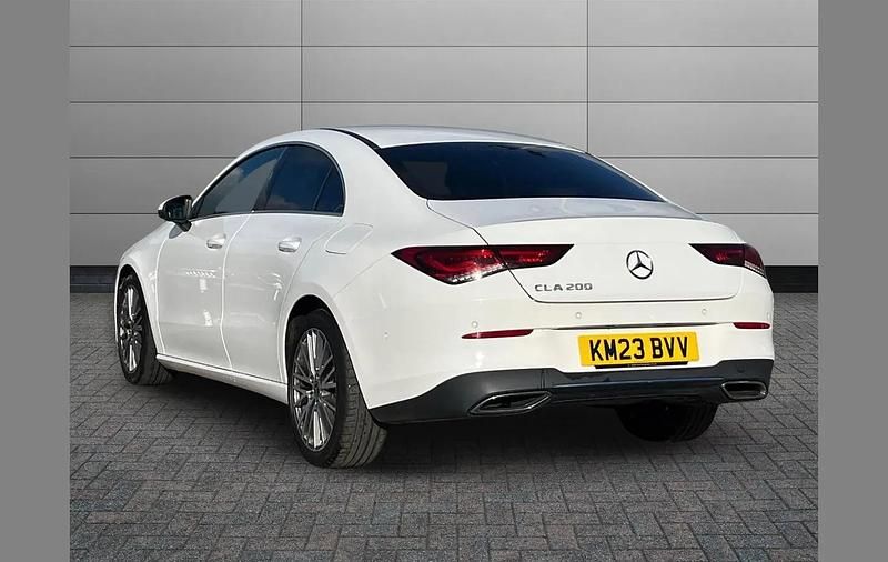 Used Mercedes CLA200 Executive 161 HP (118 kW) 2023 White Coupe
