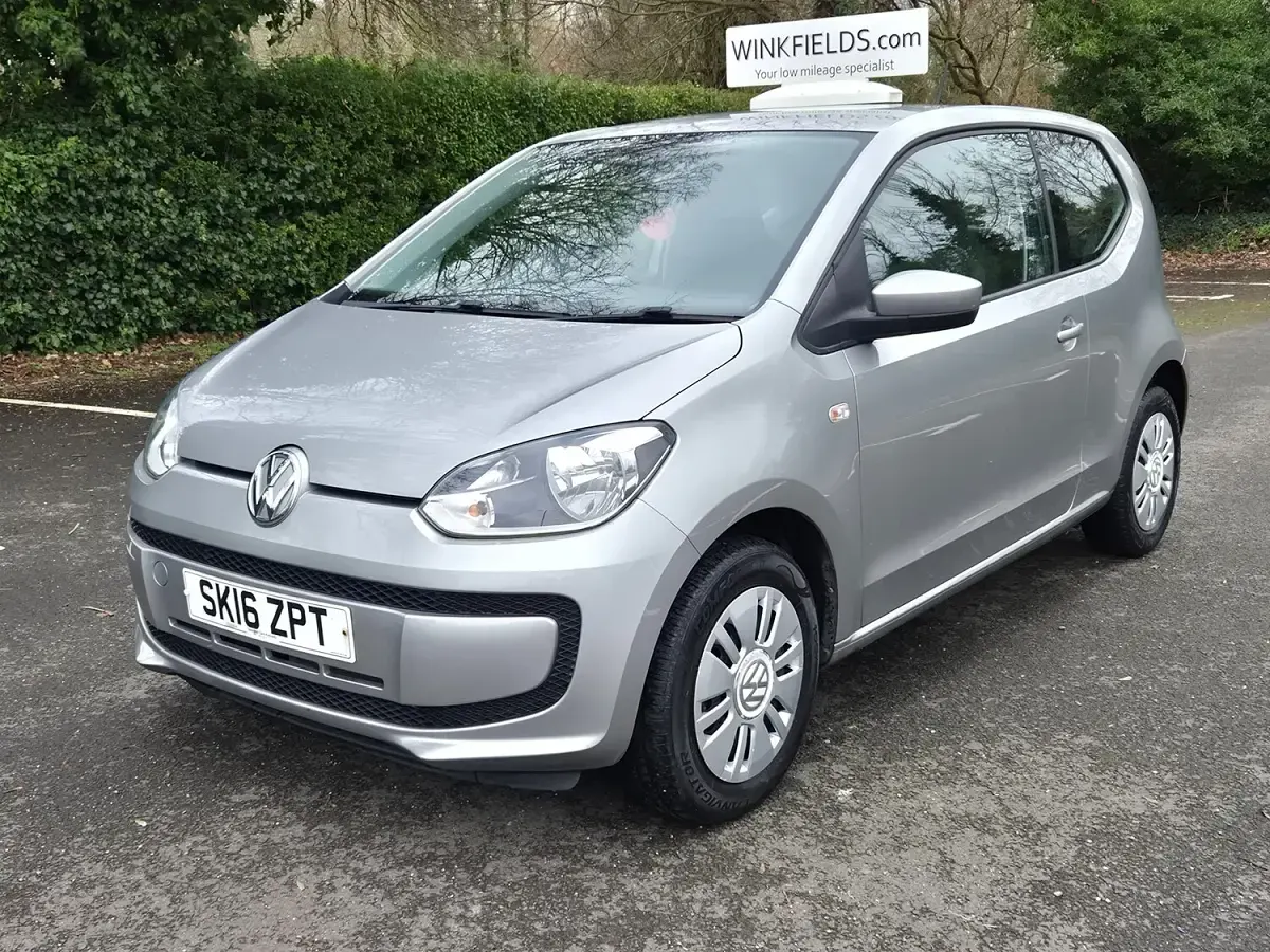 Used VW up! move up! 60 HP (44 kW) 2016 Silver Hatchback