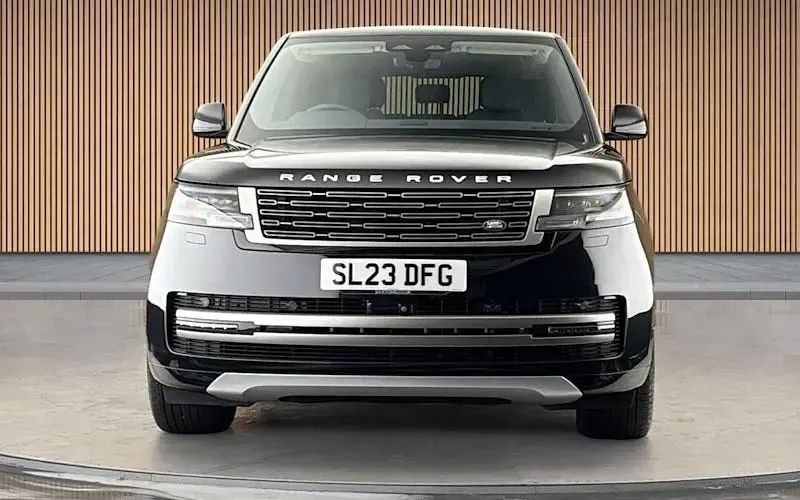 Used Land Rover Range Rover SE 441 HP (324 kW) 2023 Santorini black SUV