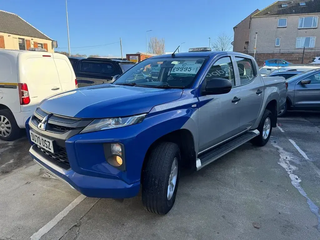 Used Mitsubishi L200 150 HP (110 kW) 2020 Silver Pickup