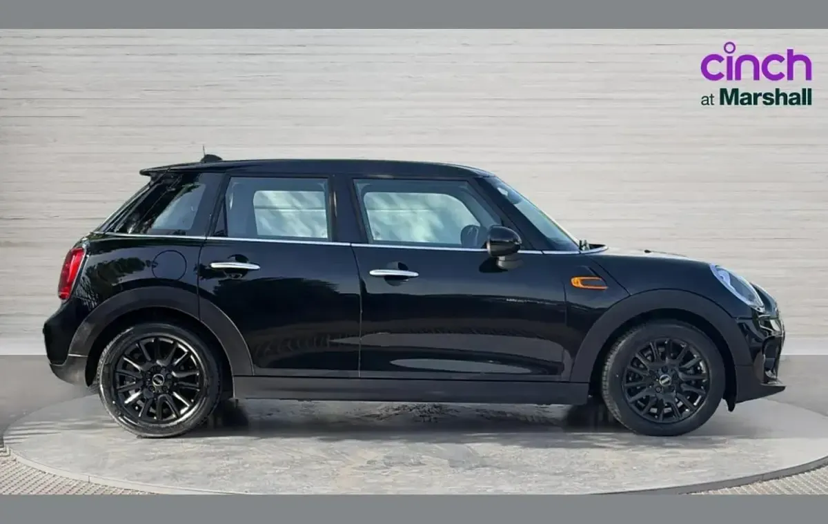 Used Mini Cooper D 113 HP (83 kW) 2016 Black Hatchback
