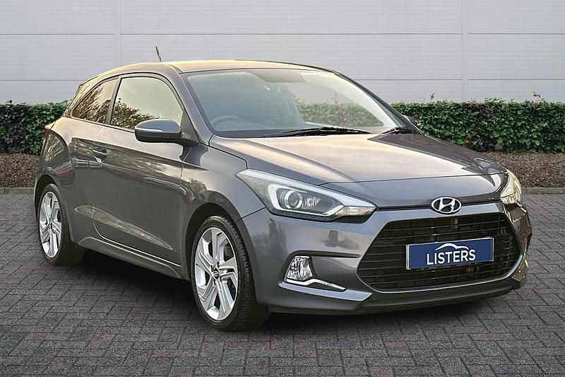Grey Used 2017 Hyundai i20 Sport Coupe | £6,995 (Fair price) - Image 1/4