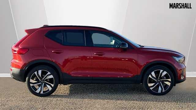 Used Volvo XC40 Ultra 161 HP (118 kW) 2025 Red SUV