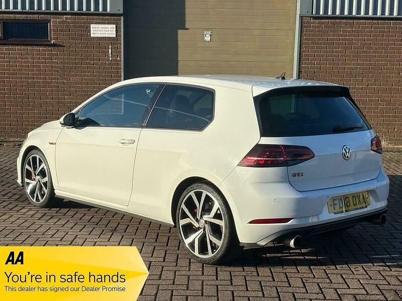 Used VW Golf VII GTI 245 HP (180 kW) 2018 White Hatchback