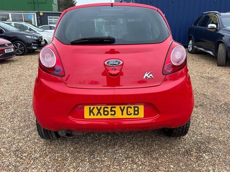 Used Ford Ka Zetec 69 HP (50 kW) 2015 Red Hatchback