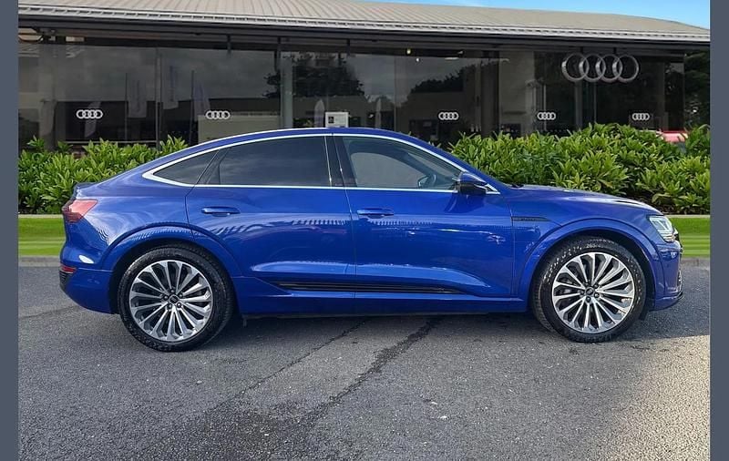 Used Audi Q8 e-tron S-Line 300 kW (408 HP) 2023 Blue SUV