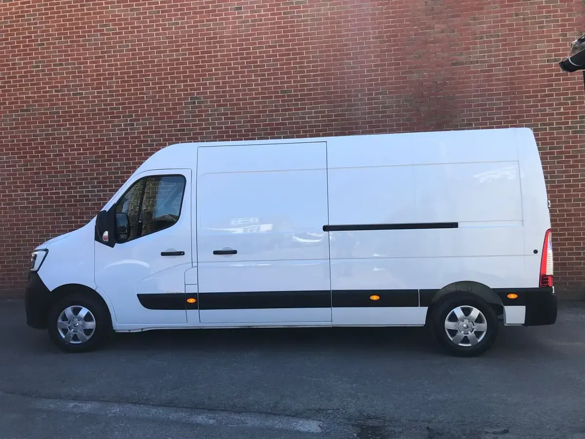 Used Renault Master Business 2023 White MPV