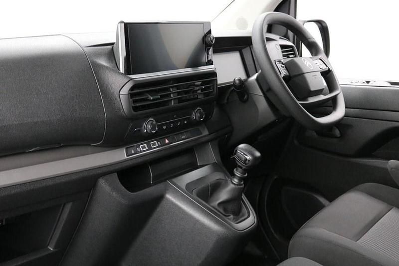 Używany Citroën Dispatch 120 KM (88 kW) 2025 Biały Minivan