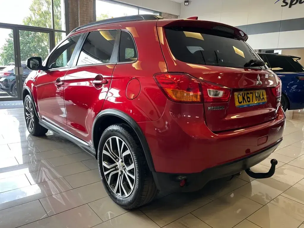 Used Mitsubishi ASX 147 HP (108 kW) 2017 Red SUV