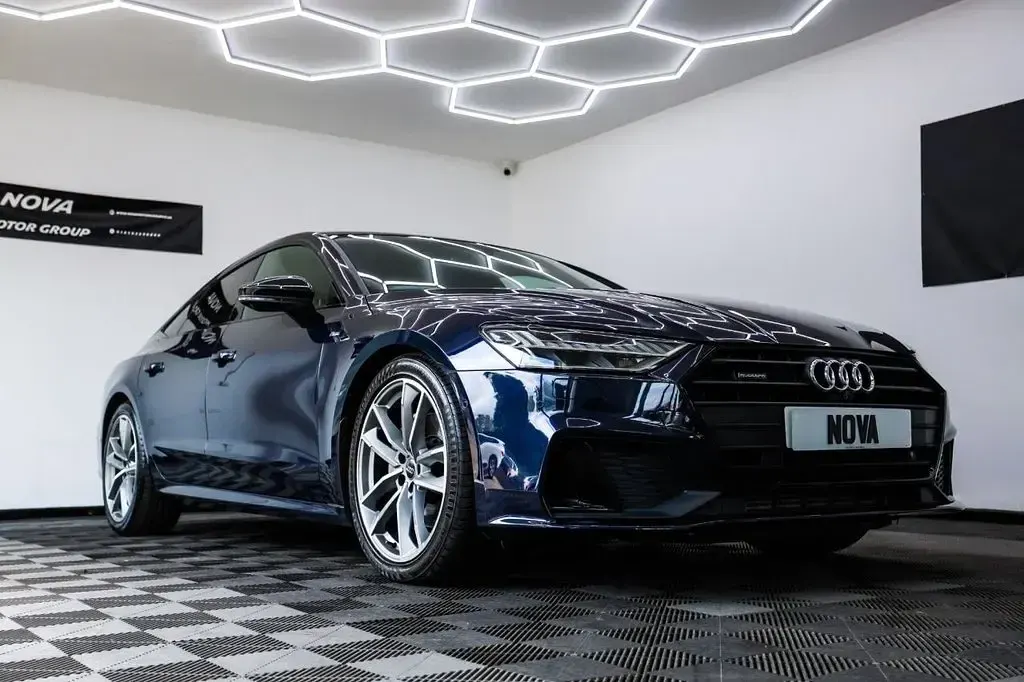 Used Audi A7 Sportback Black Edition 286 HP (210 kW) 2020 Blue Hatchback