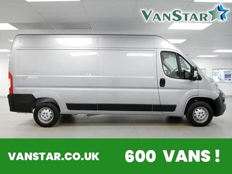 Grey Used 2023 Citroën Relay Van | £21,989 (Expensive) - Image 1/4