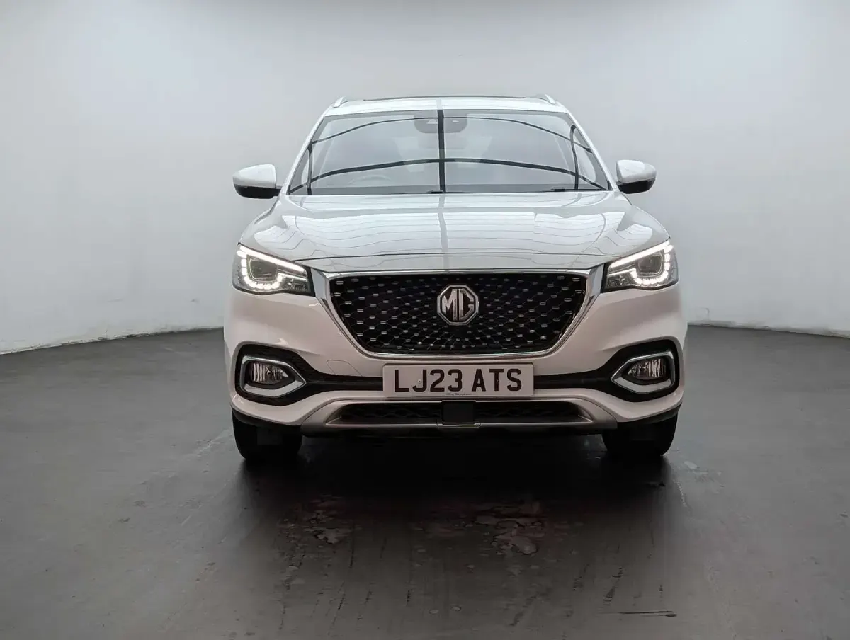 Used MG HS Exclusive 162 HP (119 kW) 2023 White SUV
